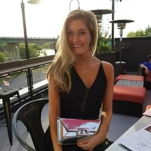 Meet your Posher, Claire